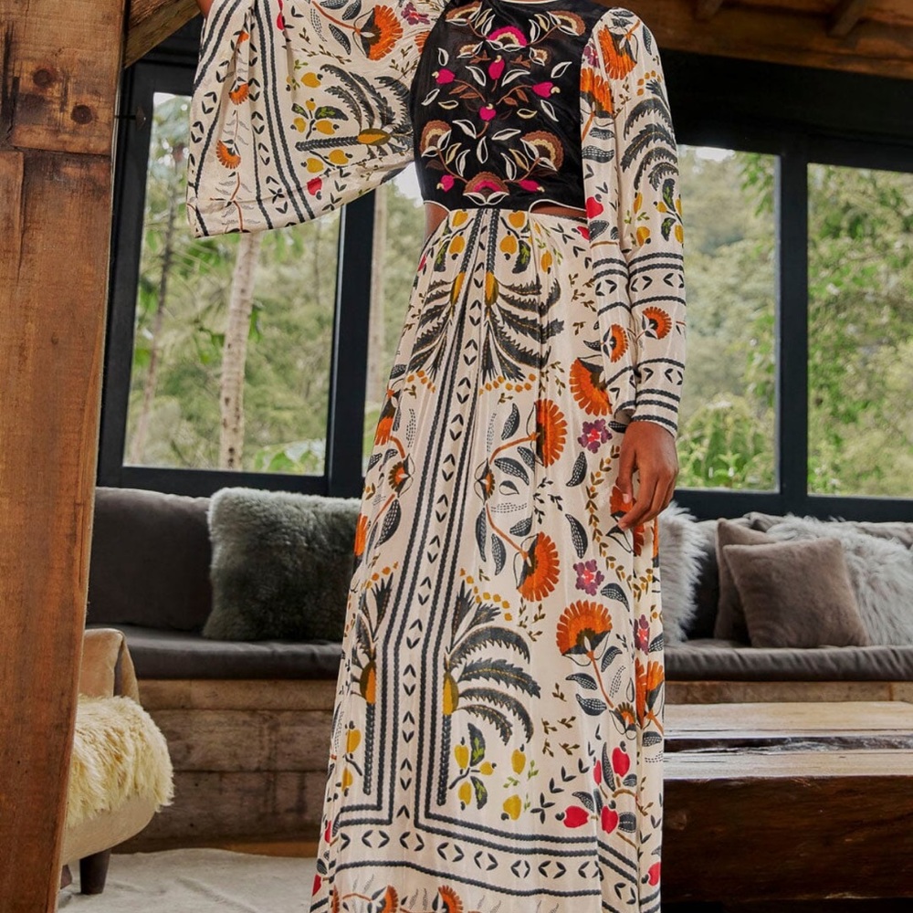 BNWT Farm Rio embroidered cut out Maxi dress